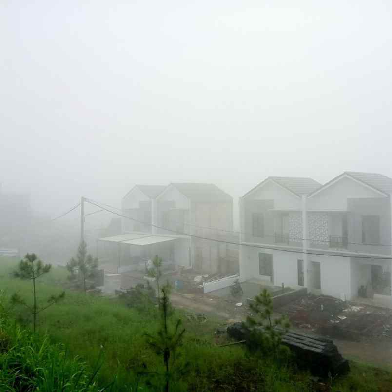 dijual rumah ngamprah