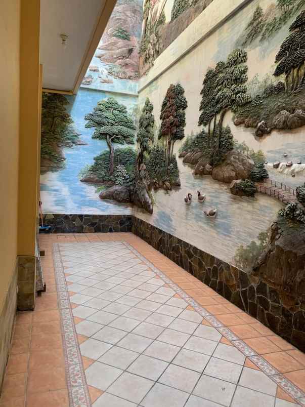 dijual rumah pakuwon city