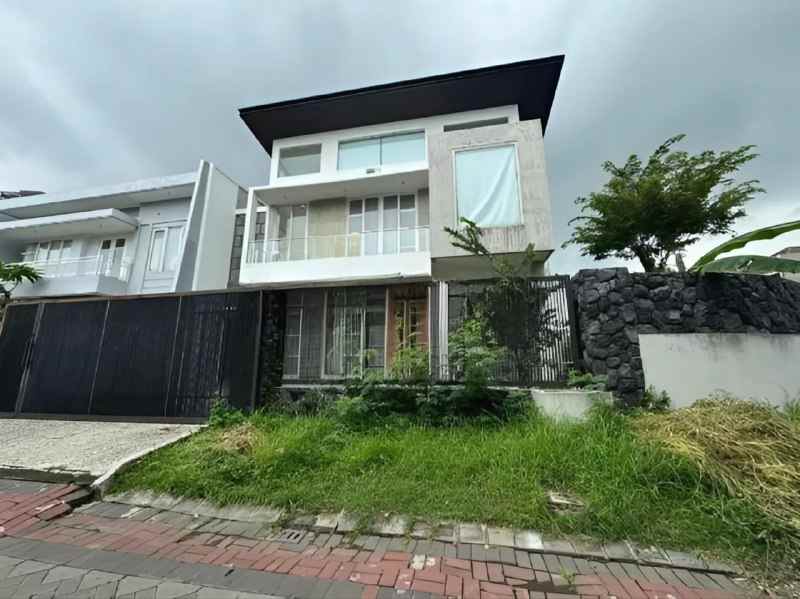 dijual rumah pakuwon city san antonio