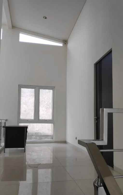 dijual rumah pakuwon city san antonio