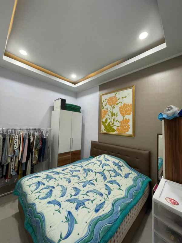 dijual rumah pamoyanan
