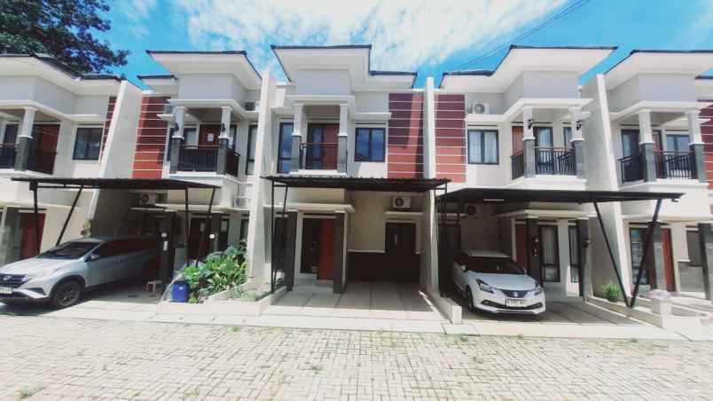 dijual rumah pamulang