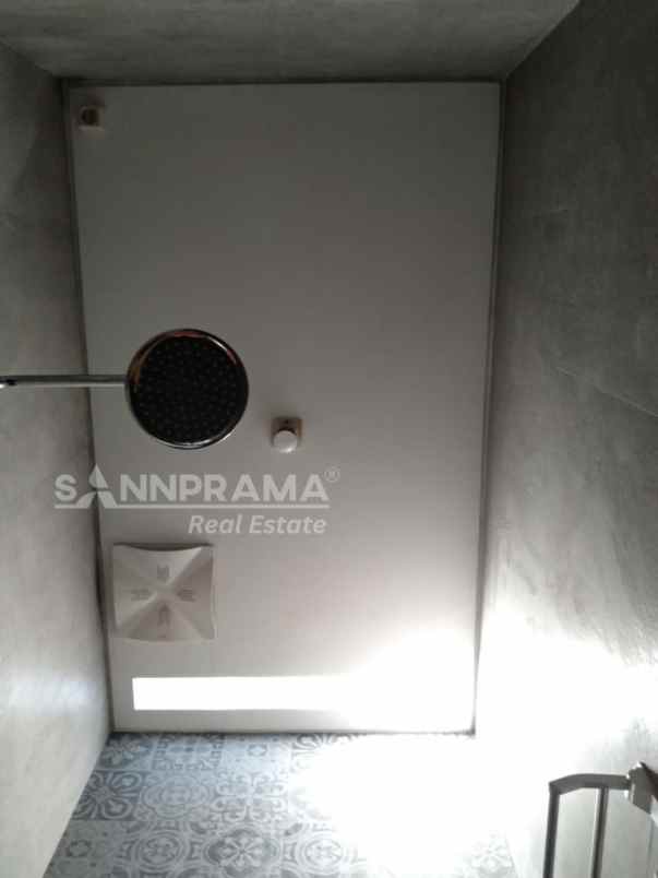 dijual rumah pancoran mas depok