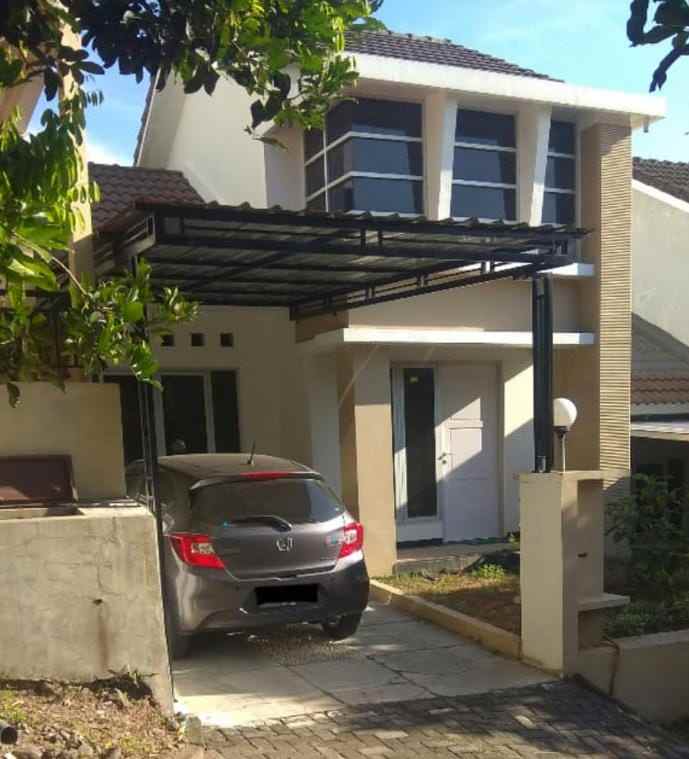 dijual rumah pandanaran hills