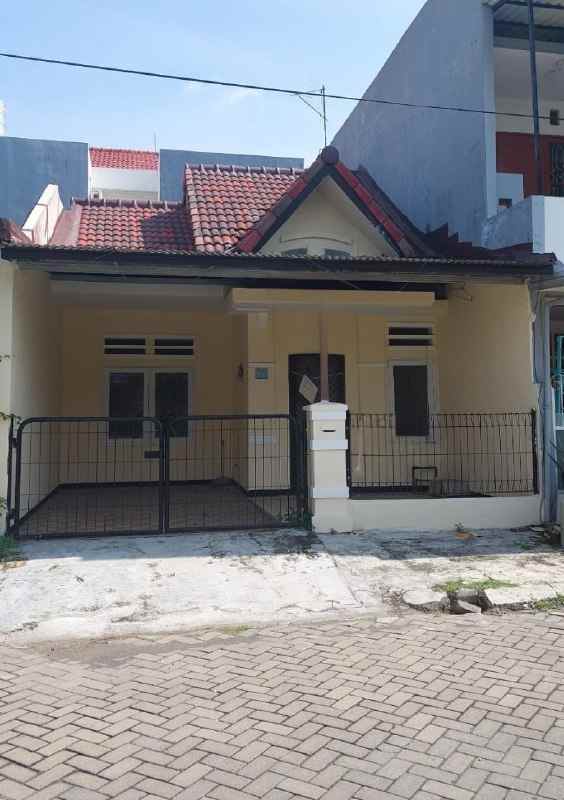 dijual rumah pantai mentari
