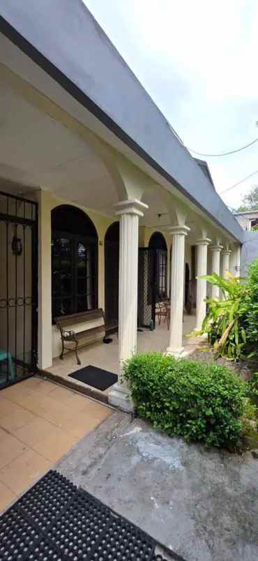 dijual rumah pasar minggu