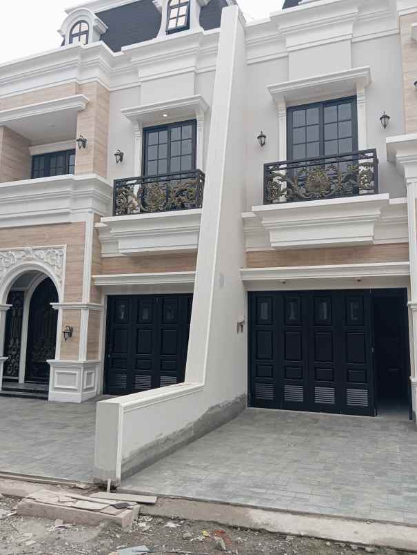 dijual rumah pejaten