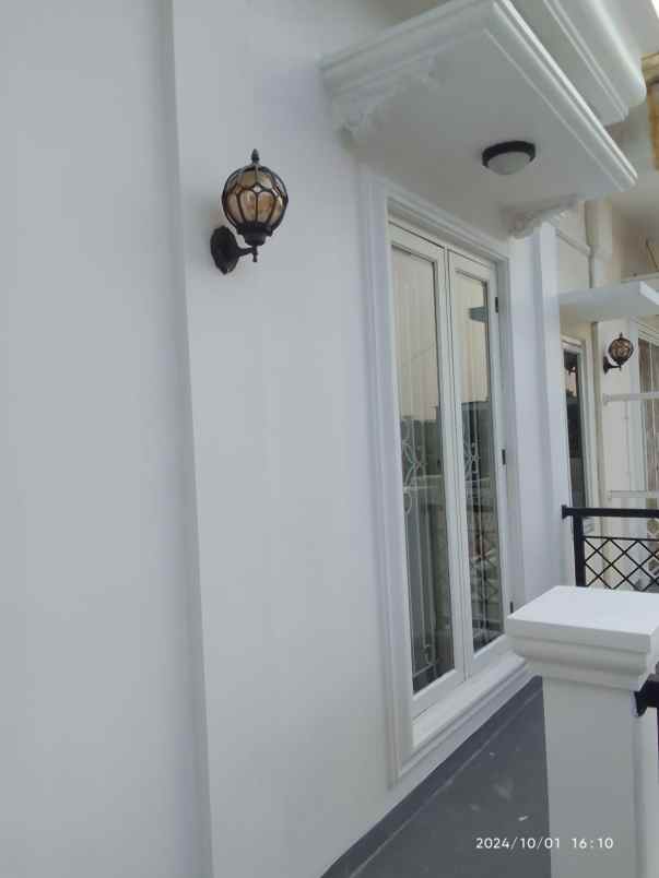 dijual rumah pejaten