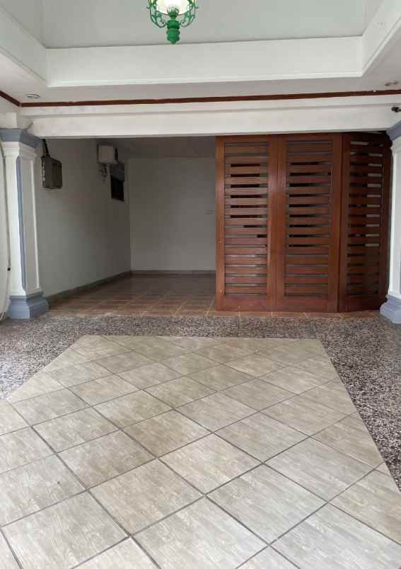 dijual rumah pejaten barat