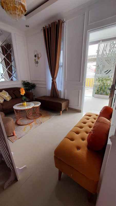 dijual rumah pekayon pasar rebo jakarta