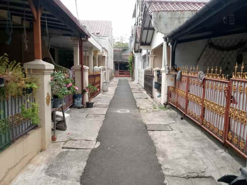 dijual rumah penggilingan