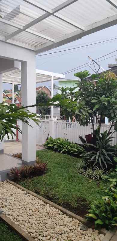 dijual rumah permana