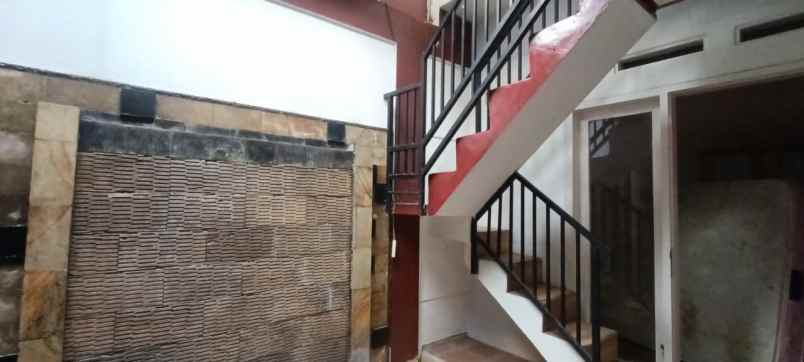 dijual rumah permata jingga suhat kota