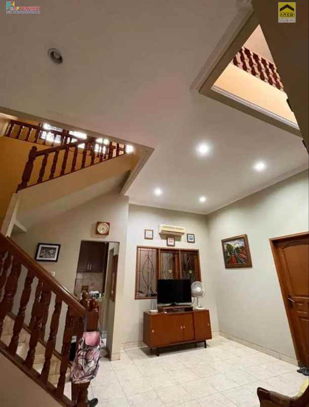 dijual rumah perum galaxy jaka setia