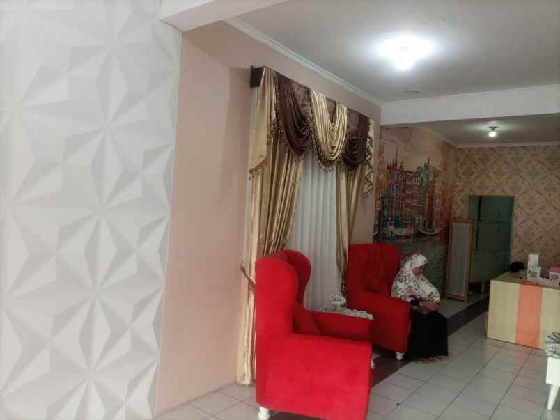 dijual rumah perum griya buana