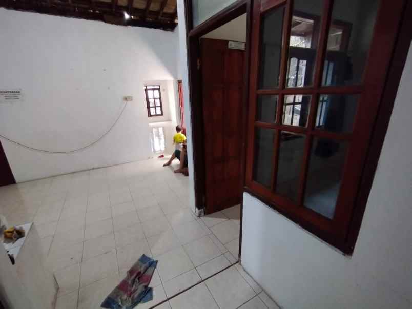 dijual rumah perumahan anggunan jelidro