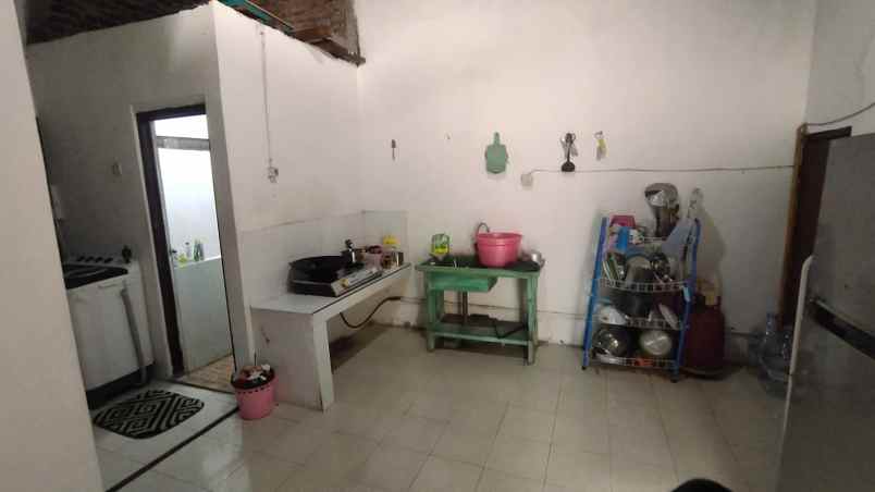 dijual rumah perumahan anggunan jelidro