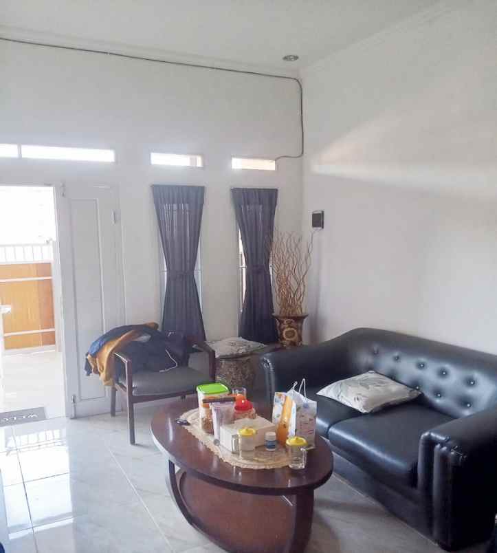 dijual rumah perumahan cinity cluster