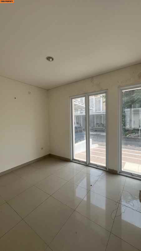 dijual rumah perumahan citra gran cibubur
