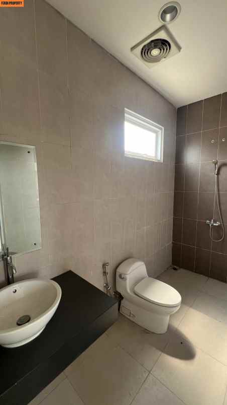 dijual rumah perumahan citra gran cibubur