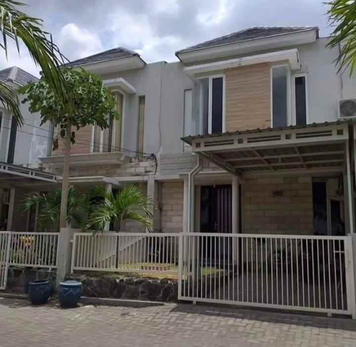 dijual rumah perumahan de naila