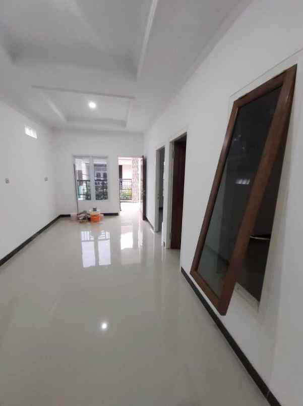 dijual rumah perumahan duta kranji bekasi