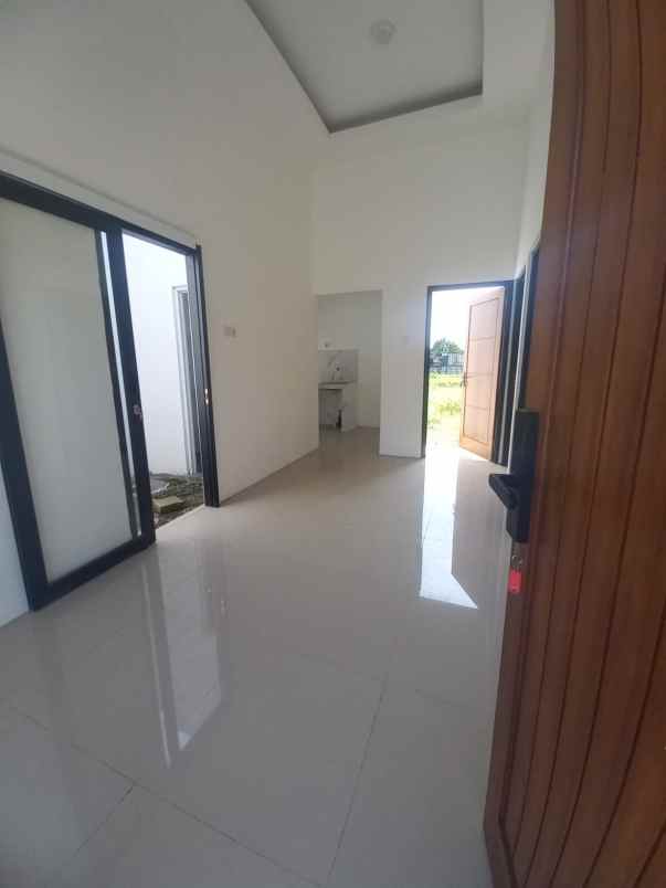 dijual rumah perumahan griya kencana