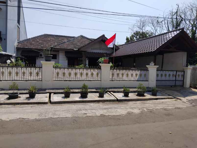 dijual rumah perumahan jakapermai