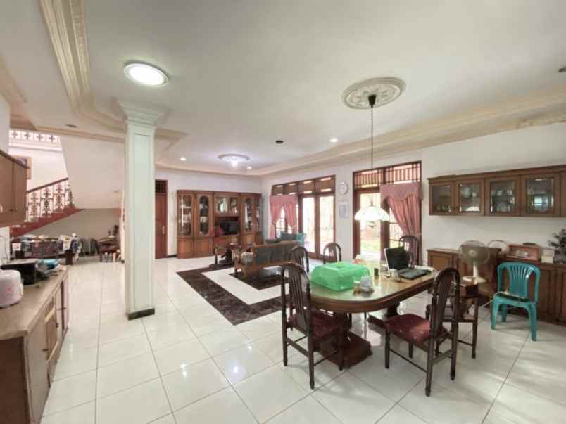 dijual rumah perumahan pondok kelapa