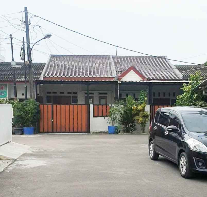 dijual rumah perumahan taman aster kel