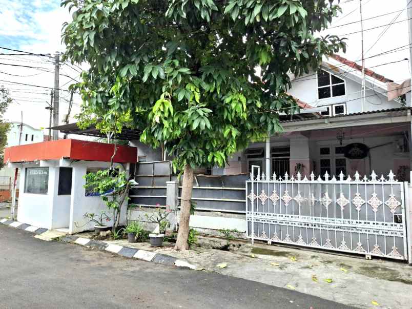 dijual rumah perumahan taman harapan