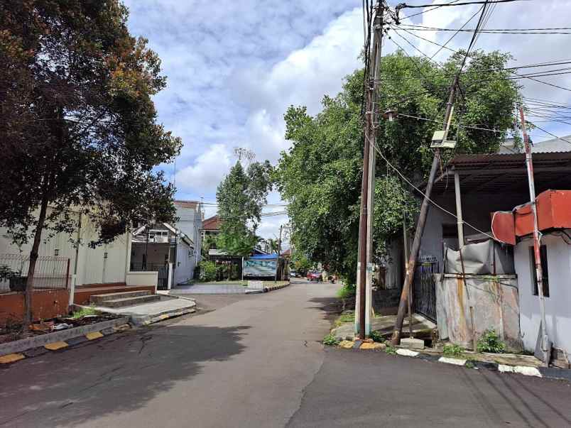 dijual rumah perumahan taman harapan