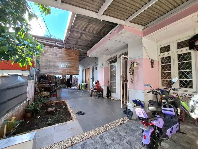 dijual rumah perumahan taman harapan