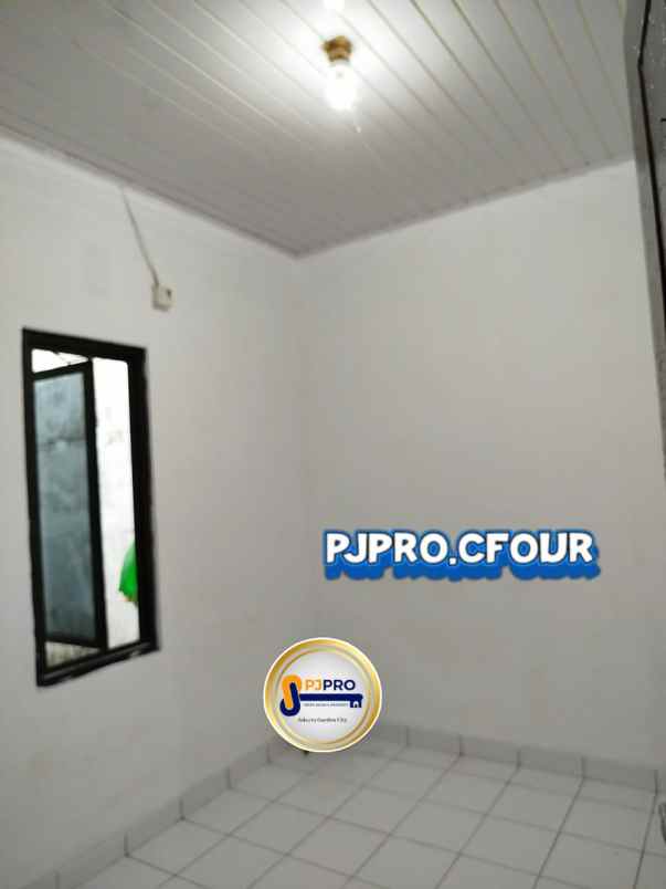 dijual rumah perumahan taman sentosa