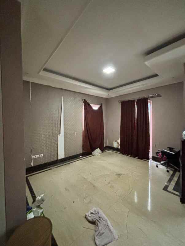 dijual rumah petogogan kebayoran baru