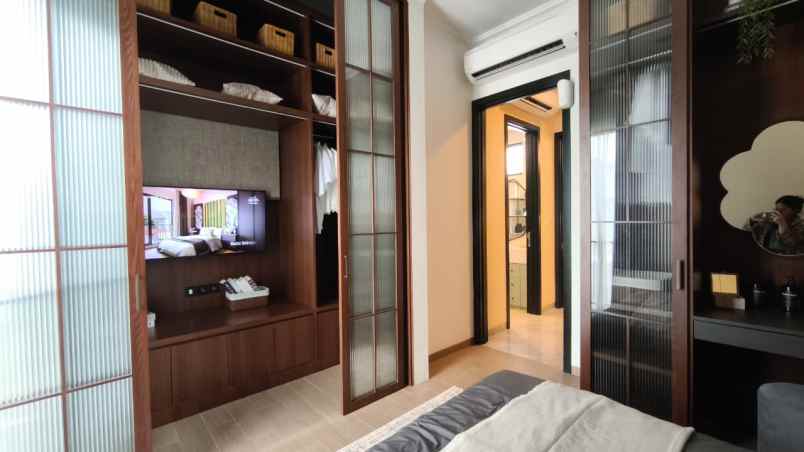 dijual rumah philo sutera rasuna