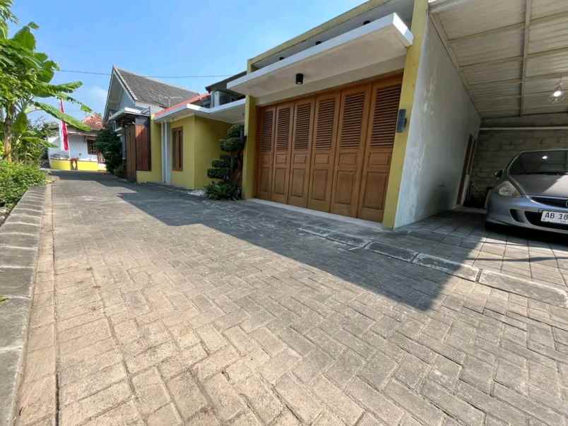 dijual rumah pleret