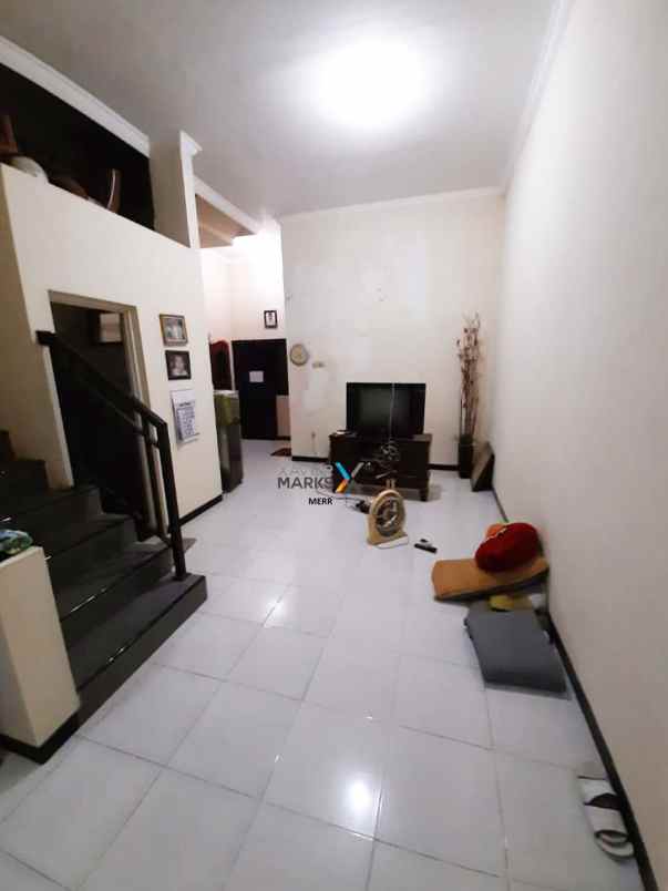 dijual rumah ploso