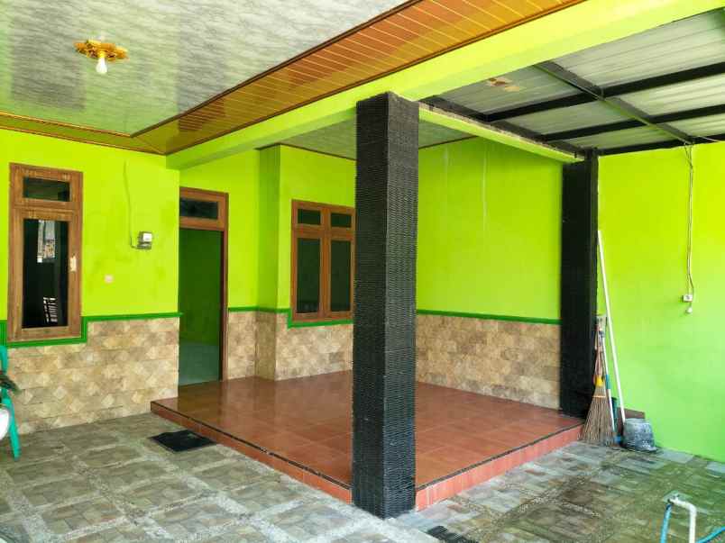 dijual rumah plumbungan karangmalang