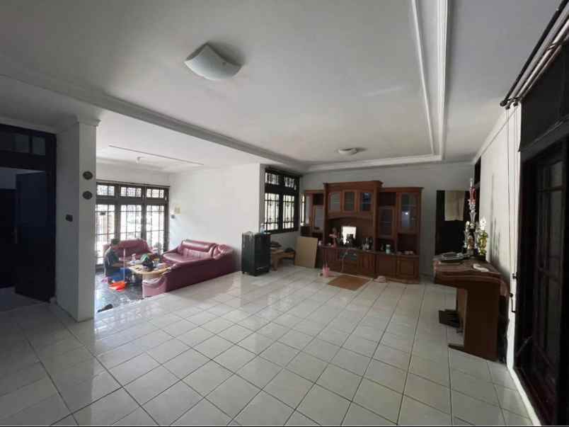 dijual rumah pondok bambu