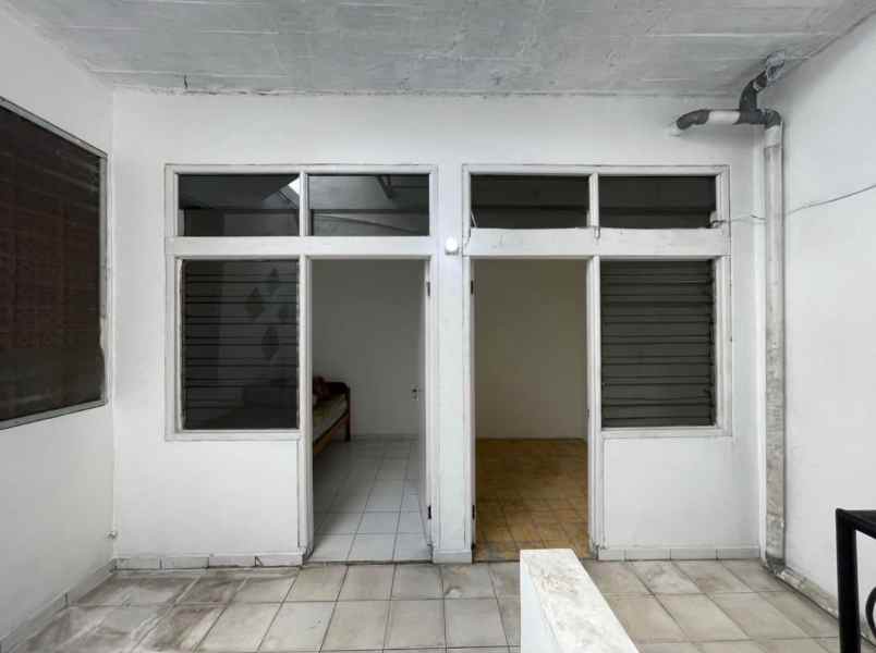 dijual rumah pondok bambu