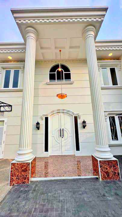 dijual rumah pondok indah