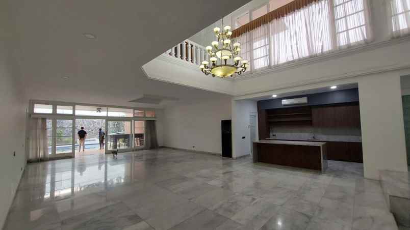 dijual rumah pondok indah