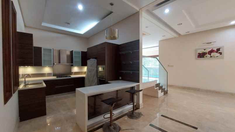 dijual rumah pondok indah