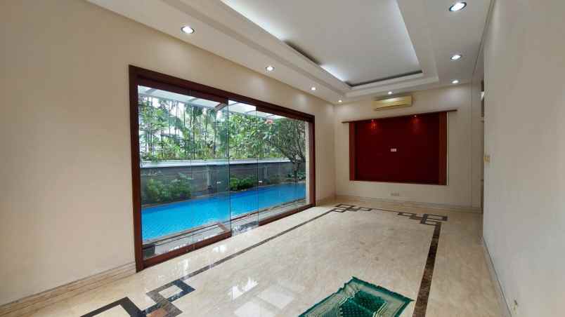 dijual rumah pondok indah