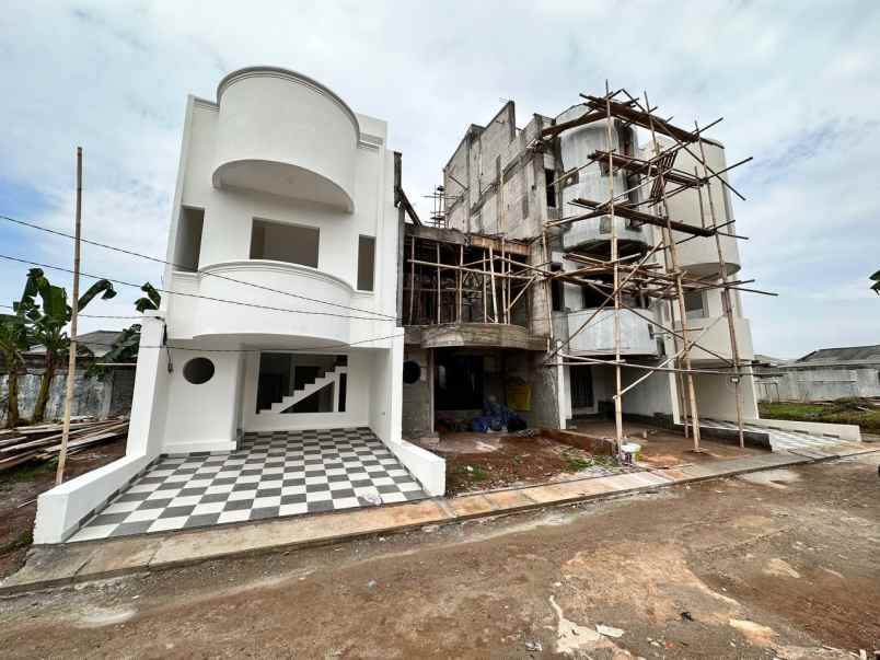 dijual rumah pondok kelapa