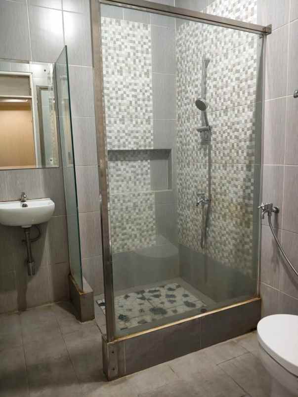dijual rumah pondok pekayon indah