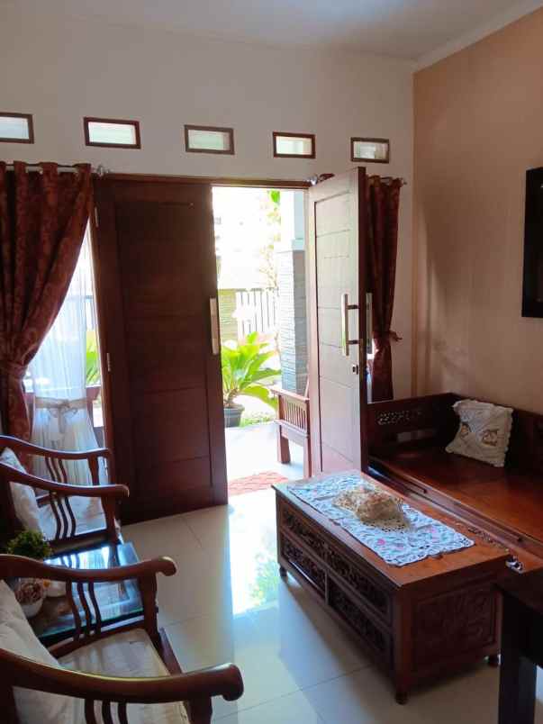 dijual rumah pondok pekayon indah