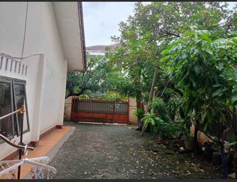 dijual rumah pondok pekayon indah
