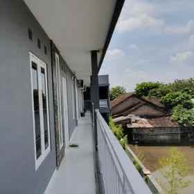 dijual rumah potorono